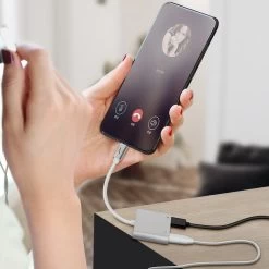 Adaptateur Audio Et Charge USB-C Vers USB-C / Jack 3.5mm, Akashi - Argent 14 Adaptateur Audio Et Charge USB-C Vers USB-C / Jack 3.5mm, Akashi - Argent -Musique recherchée. ada aka jackusb 5