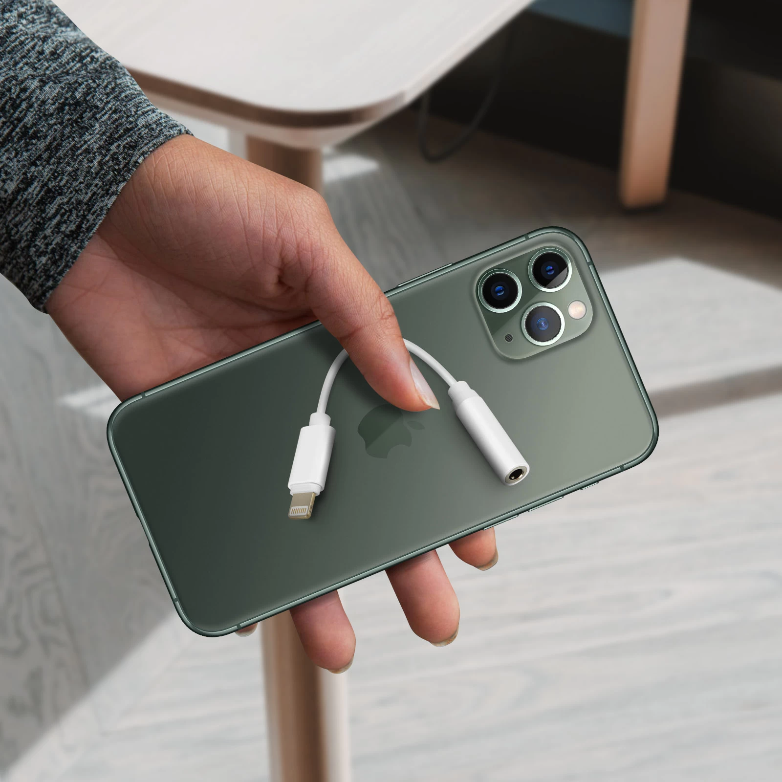 Adaptateur Audio IPhone Lightning Mâle Vers Jack 3.5mm Femelle Blanc 9 Adaptateur Audio IPhone Lightning Mâle Vers Jack 3.5mm Femelle Blanc – Image 7