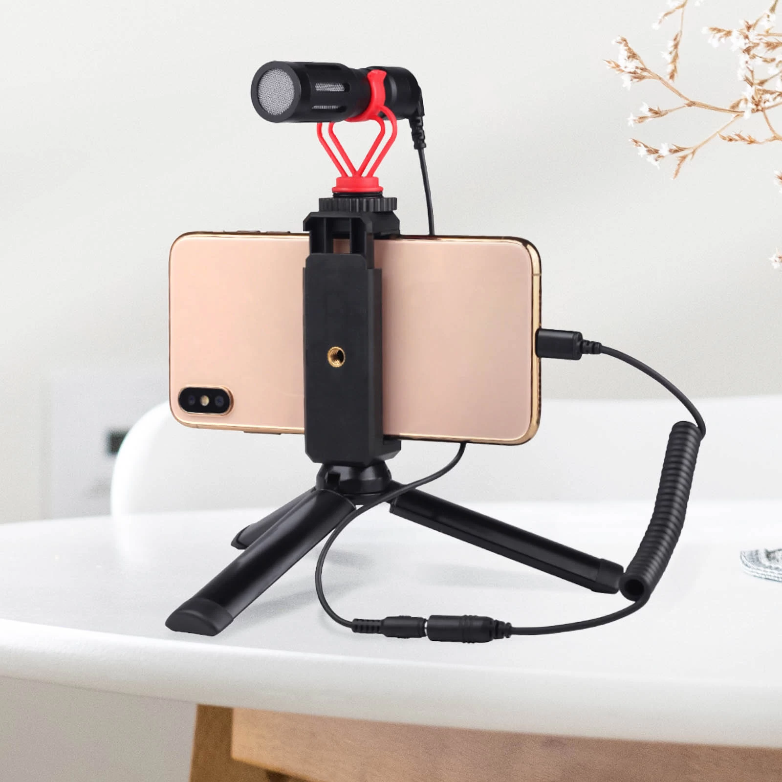 Adaptateur IPhone Vers Jack 3.5mm Femelle, Cordon Spiral, Puluz - Noir 5 Adaptateur IPhone Vers Jack 3.5mm Femelle, Cordon Spiral, Puluz - Noir – Image 3