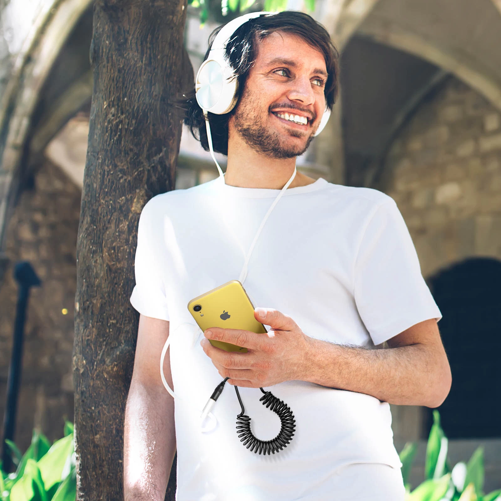 Adaptateur IPhone Vers Jack 3.5mm Femelle, Cordon Spiral, Puluz - Noir 6 Adaptateur IPhone Vers Jack 3.5mm Femelle, Cordon Spiral, Puluz - Noir – Image 4