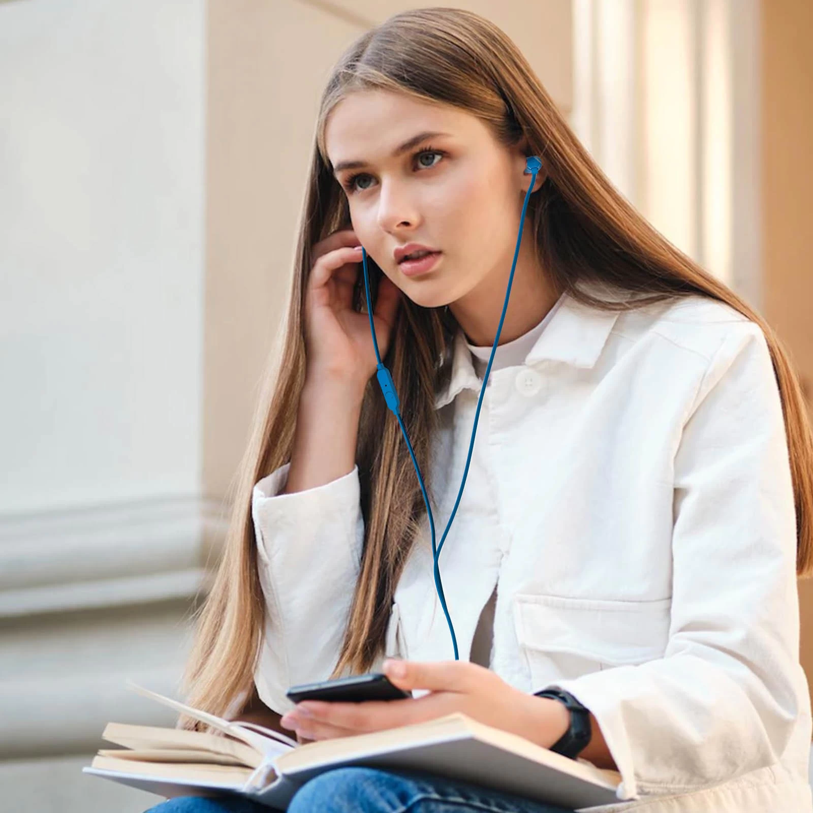 Écouteurs Filaires JBL T110 Intra-auriculaires Son Pure Bass, Kit Mains Libres - Prise 3.5mm - Bleu 4 Écouteurs Filaires JBL T110 Intra-auriculaires Son Pure Bass, Kit Mains Libres - Prise 3.5mm - Bleu – Image 2