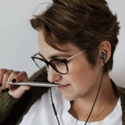 Écouteurs Filaires Lightning, Kit Piéton Magnétique Avec Micro & Boutons Multifonctions, Akashi - Noir -Musique recherchée. hf aka bk ip5 5