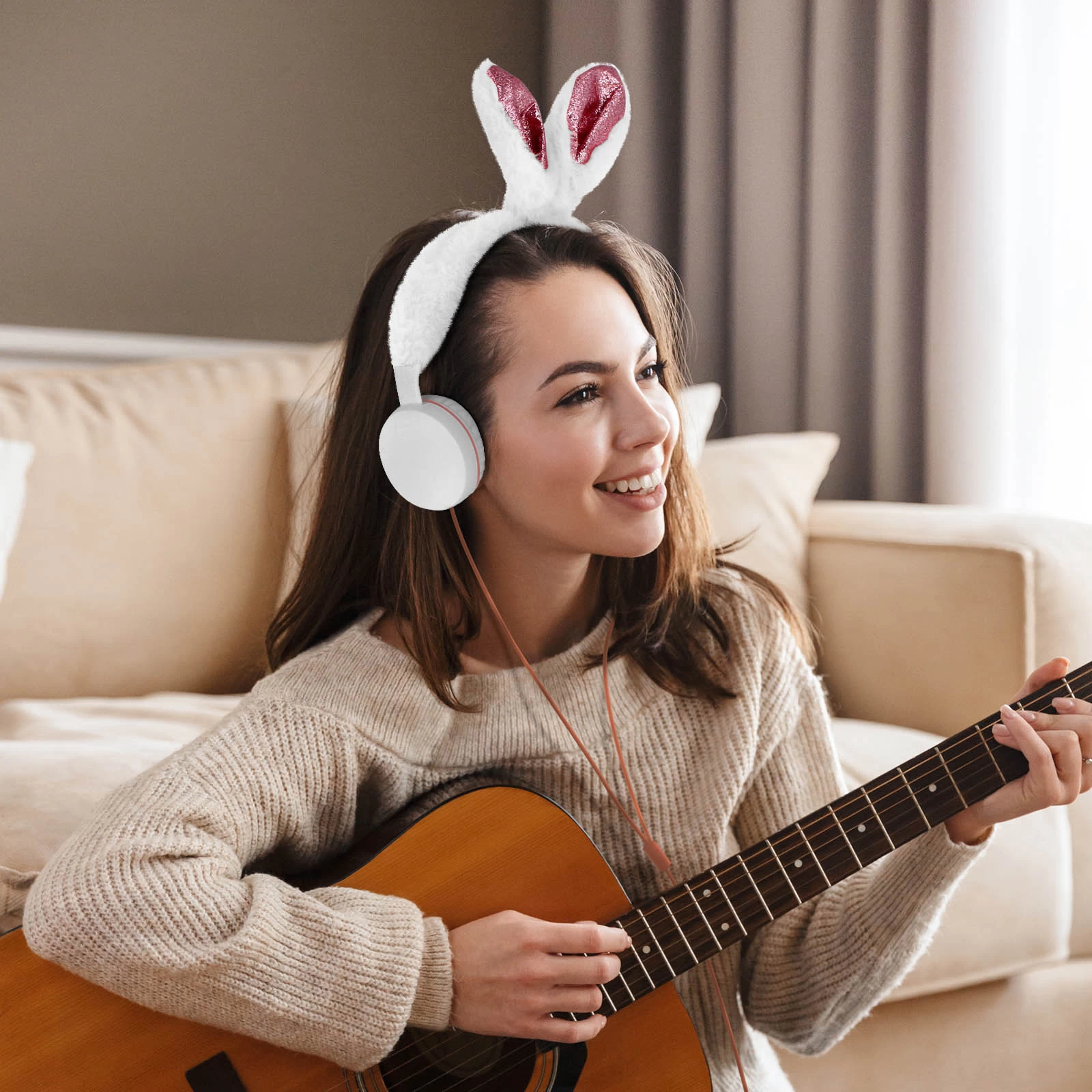 Casque Fantaisie Oreille De Lapin Avec Fourrure Blanche 5 Casque Fantaisie Oreille De Lapin Avec Fourrure Blanche – Image 3