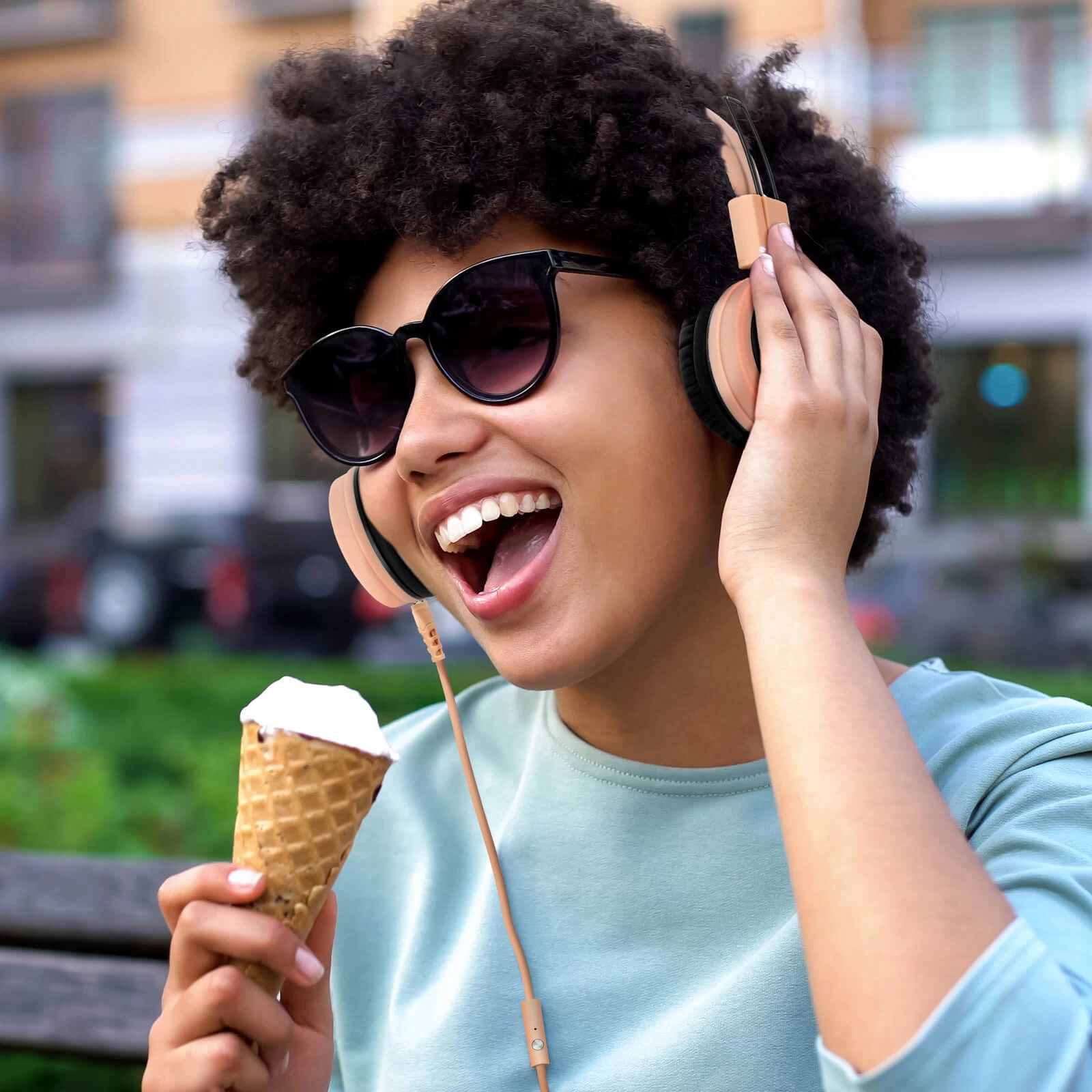 Casque Audio Stereo Avec Jack 3.5mm - Rose 4 Casque Audio Stereo Avec Jack 3.5mm - Rose – Image 2