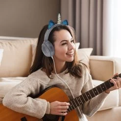 Casque Audio Fantaisie Licorne Avec Fourrure Grise -Musique recherchée. kask licorn gy 3