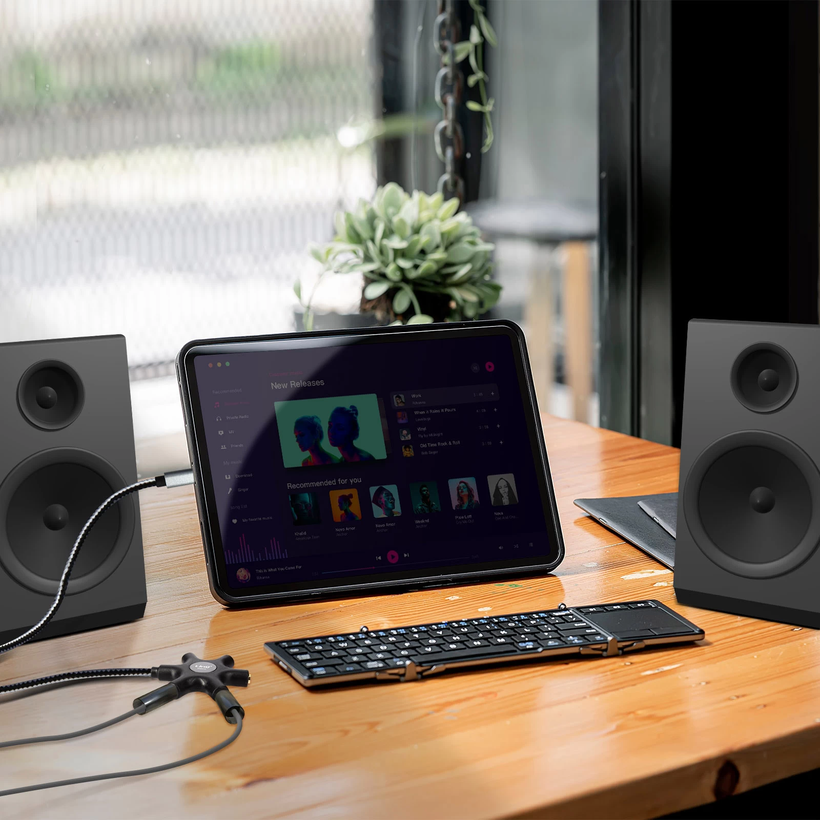 Câble Audio Lightning Vers 5x Prises Jack Femelle, Adaptateur IPhone 5 En 1 LinQ 10 Mètres - Noir 11 Câble Audio Lightning Vers 5x Prises Jack Femelle, Adaptateur IPhone 5 En 1 LinQ 10 Mètres - Noir – Image 9