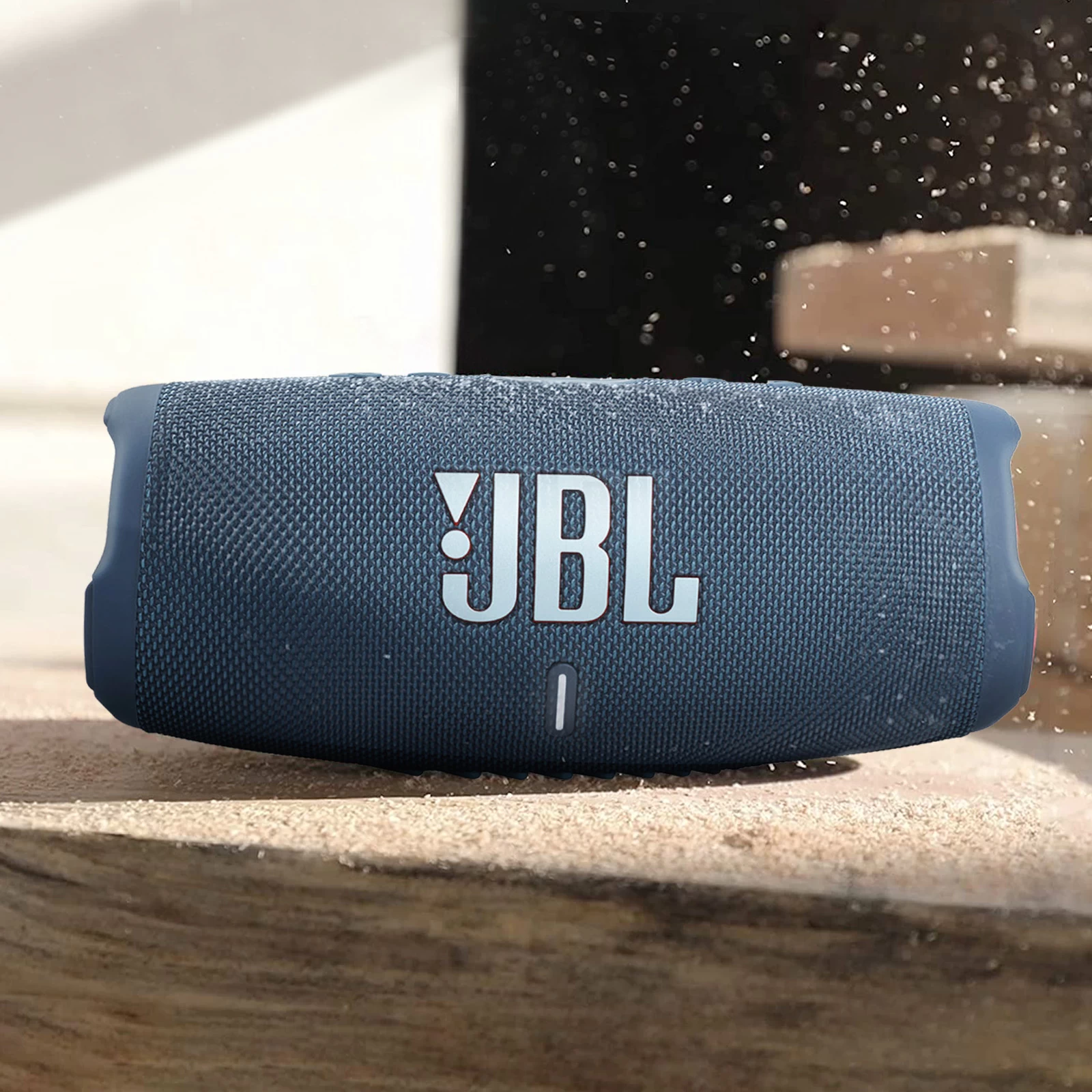 Enceinte Bluetooth JBL Charge 5, Étanche IP67 + Powerbank Intégré - Autonomie 20H - Bleu 6 Enceinte Bluetooth JBL Charge 5, Étanche IP67 + Powerbank Intégré - Autonomie 20H - Bleu – Image 4