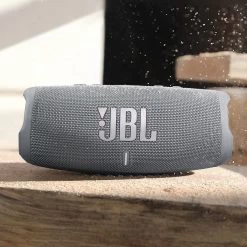 Enceinte Bluetooth JBL Charge 5, Étanche IP67 + Powerbank Intégré - Autonomie 20H - Gris -Musique recherchée. spik jbl charge5 gy 4